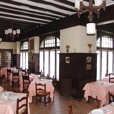 Hostal Ayestaran II Лекунбери Екстериор снимка