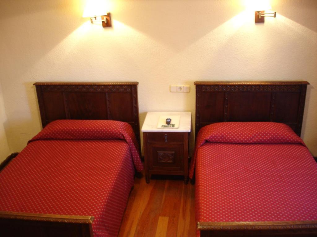 Hostal Ayestaran II Лекунбери Стая снимка