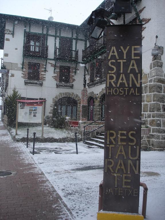Hostal Ayestaran II Лекунбери Екстериор снимка